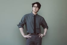 "턱선에 베이겠네" 성시경, 몰라보게 달라진 근황…데뷔 시절 소환