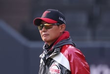 "이대호-김태균 스윙 잘못됐나, 본받아야" 염갈량, 'ML만 따라하는 타자들에 일침'... '자신만의 스윙' 강조했다