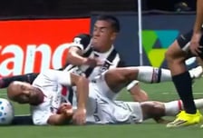 "손흥민 오열할 수도" 토트넘 영웅 모우라, 경기 중 안면 강타→갈비뼈 2개 골절 "병원 긴급 이송"