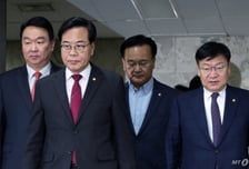 송언석 "전재수, 부산시장 후보 사퇴해야…국회는 '탈당' 장경태 제명을"