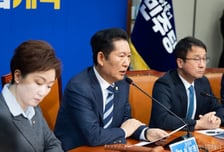 정청래, 전한길 겨냥 "中 피신설 등 이 대통령 신뢰 깎는 세력 법적 조치"