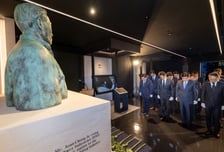 HD현대, 정주영 25주기 추모행사…점심은 '강원도식 감자밥'