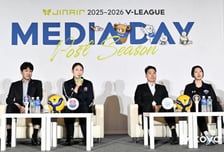 '챔프전 직행' 도로공사, 현대건설과 맞대결 예측... 'PO 직행' 현대건설은 GS칼텍스 지목 [청담동 현장]