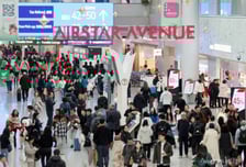 "이게 다 얼마야" 해외여행 가려다 '깜짝'...악재 터진 항공업계, 부채 쑥