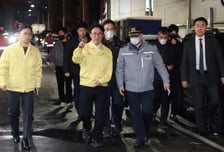 김민석 총리, 대전 공장 화재 현장 방문…실종자 수색 총력 당부