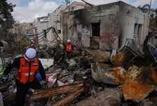 최후통첩 날린 미국, 아이언돔 뚫은 이란… 확전 긴장감 고조