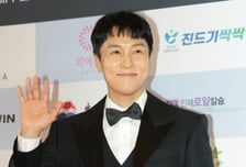"술먹고 팬들과 싸워"...김동완, 전 매니저 폭로글 반박 "법적 조치"