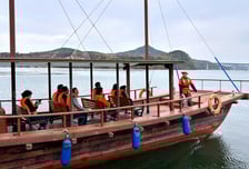 의성군, 청년통신사선 '율정호' 출항…복합형 수상레저센터 본격 가동