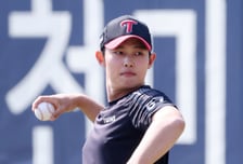 [포토] 김영우, 날렵해진 몸매