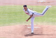 [포토] 웰스 '폭포수 커브'