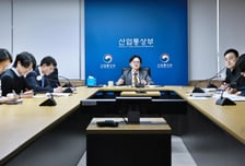 "석유제품 공급하는 한국이 불안정하면 전세계 공급망 영향"