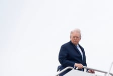 [속보]트럼프 "이란 발전소·에너지 시설 공격 5일간 유예 지시"