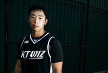 [영상] 80억 FA 영입했으면 못 볼 뻔! 19세 신인 강렬한 존재감, 심우준·박찬호 잊게 했다