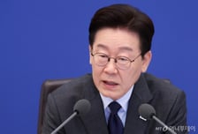 [속보]李대통령 "이번 추경 초과세수로 하는 것…초과세수 없었다면 빚내서라도 했어야"