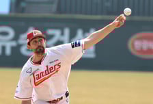 [한번에쓱]'시범경기 1위 롯데 상대로 선발나선' SSG 베니지아노