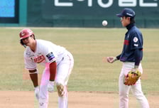 [포토]'4회 동점 2루타' 김재환