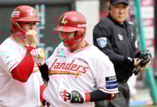 [포토]역전 투런홈런 터트린 고명준