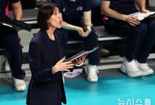 "졌습니다" 짧은 탄식, '요시하라 매직'도 뚫린 실바 공격 "목표는 우승이었지만..." 흥국생명 봄배구 마감 [장충 현장]