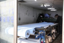 석탄발전소 폐쇄 연기… 정비 원전 5기도 5월까지 재가동