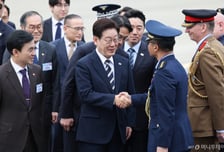 [속보]이재명 대통령 "KF-21, 자주국방의 뜨거운 염원 담고 있어"