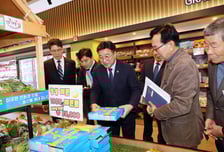 윤호중 '통합행보' 광주·전남 현장 누빈다