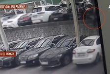 트렁크 열다 3층서 추락, 전치 12주…"골프장 책임" vs "개인 과실"