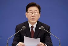 대통령이 띄운 '노인 무임승차' 논쟁..."고유가 과제" vs "노인 차별"