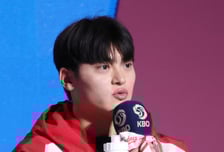 '탱탱볼 논란?→오히려 좋아' 국대 마무리 소신발언 "투수들 능력 더 좋아질 것"