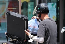 "100% 인상 얘기 나온다" 쓰봉 다음은 배달 대란?...포장용기 '사재기'