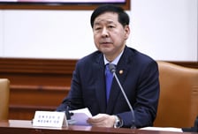 구윤철, 주유소에 "낮은 최고가격때 들여온 재고물량, 종전 판매가 유지해달라"