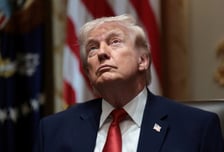 트럼프, 지상전 가나…특수부대 이어 "1만 파병→하르그섬 점령 검토"