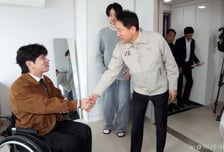 오세훈 "청년들 나라 지킨 시간 '손해'되면 안 돼"