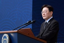 李대통령 지지율 '소폭 하락' 65%…민주 46%·국힘 19%