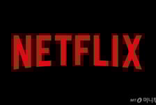 "또 올랐다" 넷플릭스 美구독료 최대 2달러 인상…한국도 '비상'