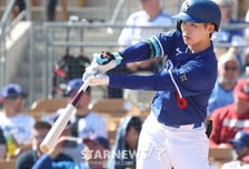 '5이닝 BBBBB' 두산 출신 외인 LAD 데뷔전, 김혜성 수비가 살렸다... 타석에선 5타수 1안타