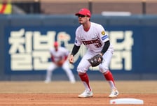 KIA만 단독 '승부수'→끝내 개막전 선발 제외, 결장이라니 왜? 직접 사령탑이 '그 이유' 밝혔다