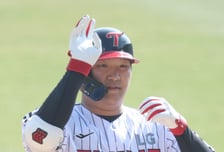 [포토] 문보경 '이렇게 질 수는 없지'