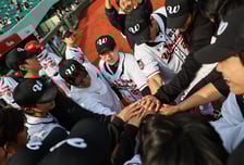 '역사적 첫 홈 승리' 울산 웨일즈, 파죽의 4연승 질주! '43세' 고효준 퓨처스 최고령 출장·홀드