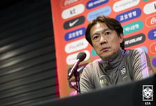 황인범 없으니 '뇌 정지' 수준... 홍명보호 '플랜 B 없는' 중원 어쩌나 "4실점 수비만큼 중원도 문제였다"