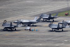 "미 국방부, 지상 작전 검토...길면 두어달 예상"