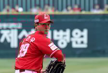 [포토]'이의리와 선발대결' 랜더스 김건우