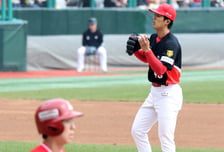 [포토]'첫타자 스트레이트 볼넷' 선발역투 이의리