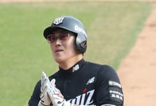 [포토] 허경민 '동점포 나마스테'