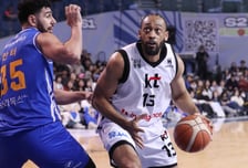 'NBA 출신' 조나단, KBL 입성 후 최고 맹활약→위기의 KT 살렸다... 플레이오프권과 '단 1게임 차'