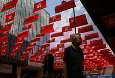 "외국인도 비번 알려줘야" 법제화 나선 홍콩…거부 시 형사처벌