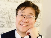 [청계광장]AI가 날개를 달다: AX 드론의 전성시대