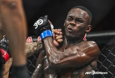 "극단적 선택까지 생각했는데..." UFC 챔피언 아데산야 박살 낸 파이퍼의 눈물 고백 "신이 날 살렸다"