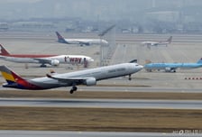 아시아나항공도 4~5월 국제선 14회 감편…"항공유 가격 급등 영향"