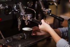 음료 3잔 마셨다고 알바생 고소…노동부, 청주 카페 감독 나선다