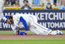 '이럴수가' 폰세 시즌 아웃 유력, 전방십자인대 염좌 진단→수술 여부 살핀다... 사령탑 "새벽 1시까지 면담"